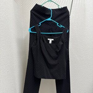 Sleeveless shirt and pant set